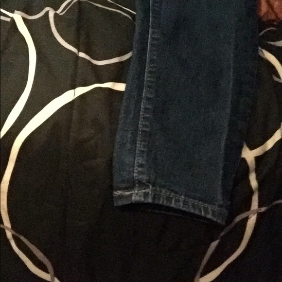Old Navy jeans - Picture 2 of 5
